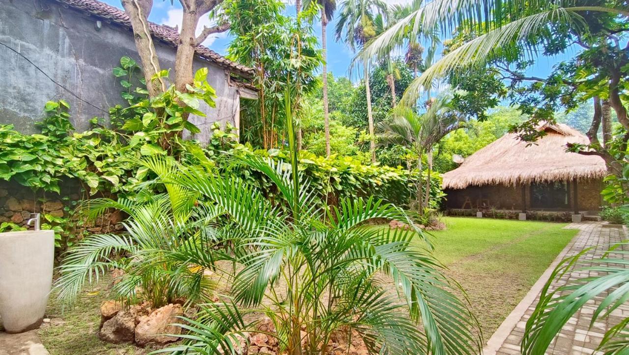Dalai Tropical Hotel Kuta  Exterior photo