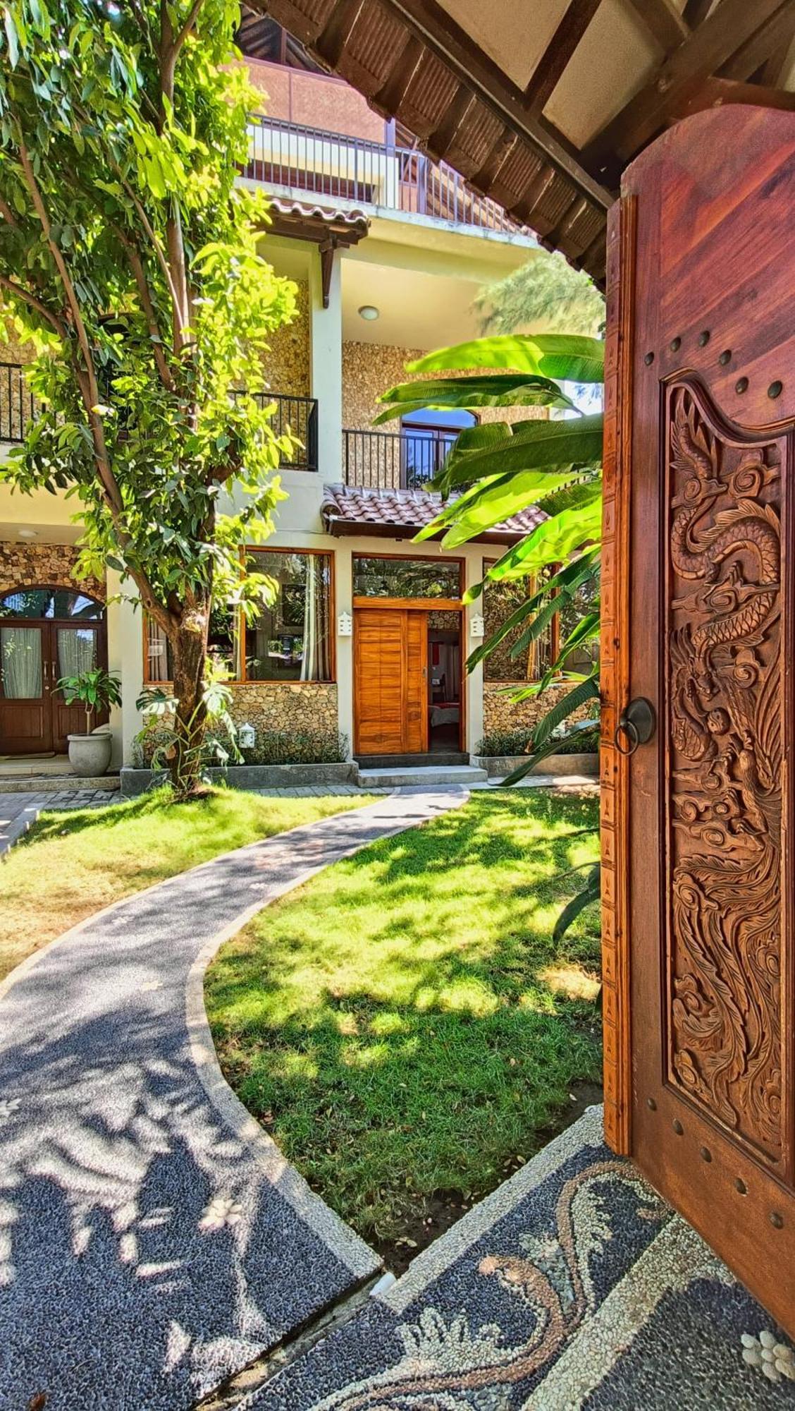 Dalai Tropical Hotel Kuta  Exterior photo