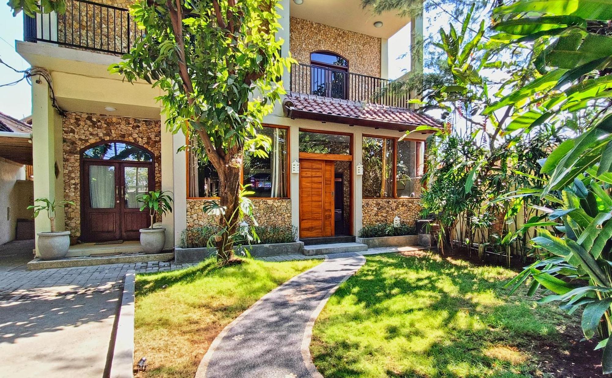 Dalai Tropical Hotel Kuta  Exterior photo